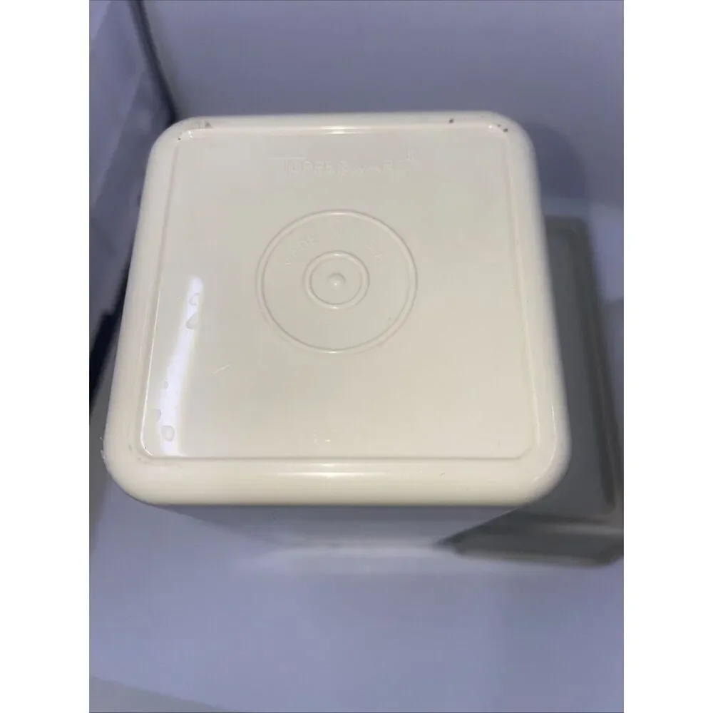 Tupperware Cheese Butter Keeper # 1827-6 Holder 3 piece Small 7